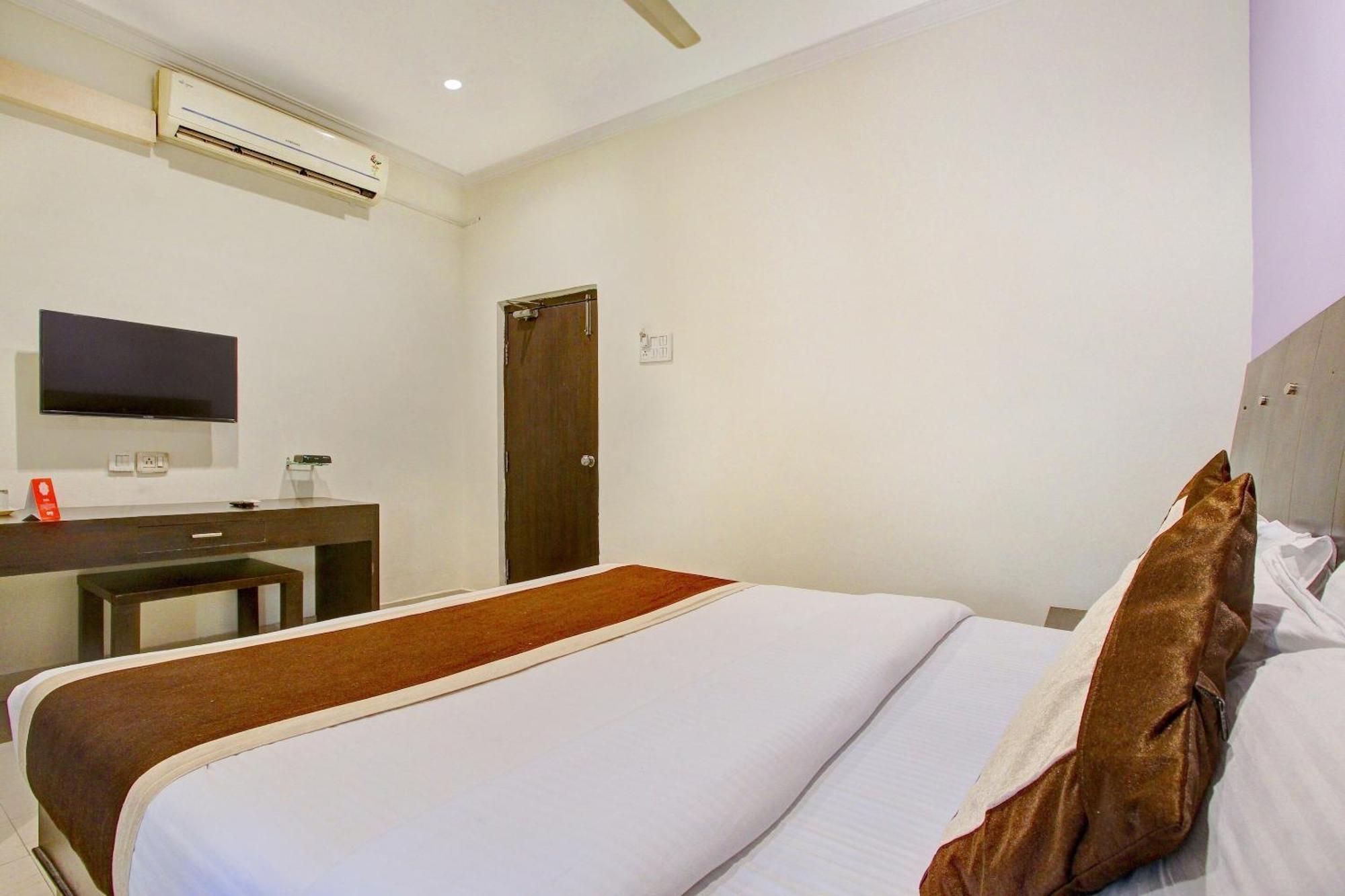 Super Collection O Alekhya Residency Hotel Hyderabad Exterior foto