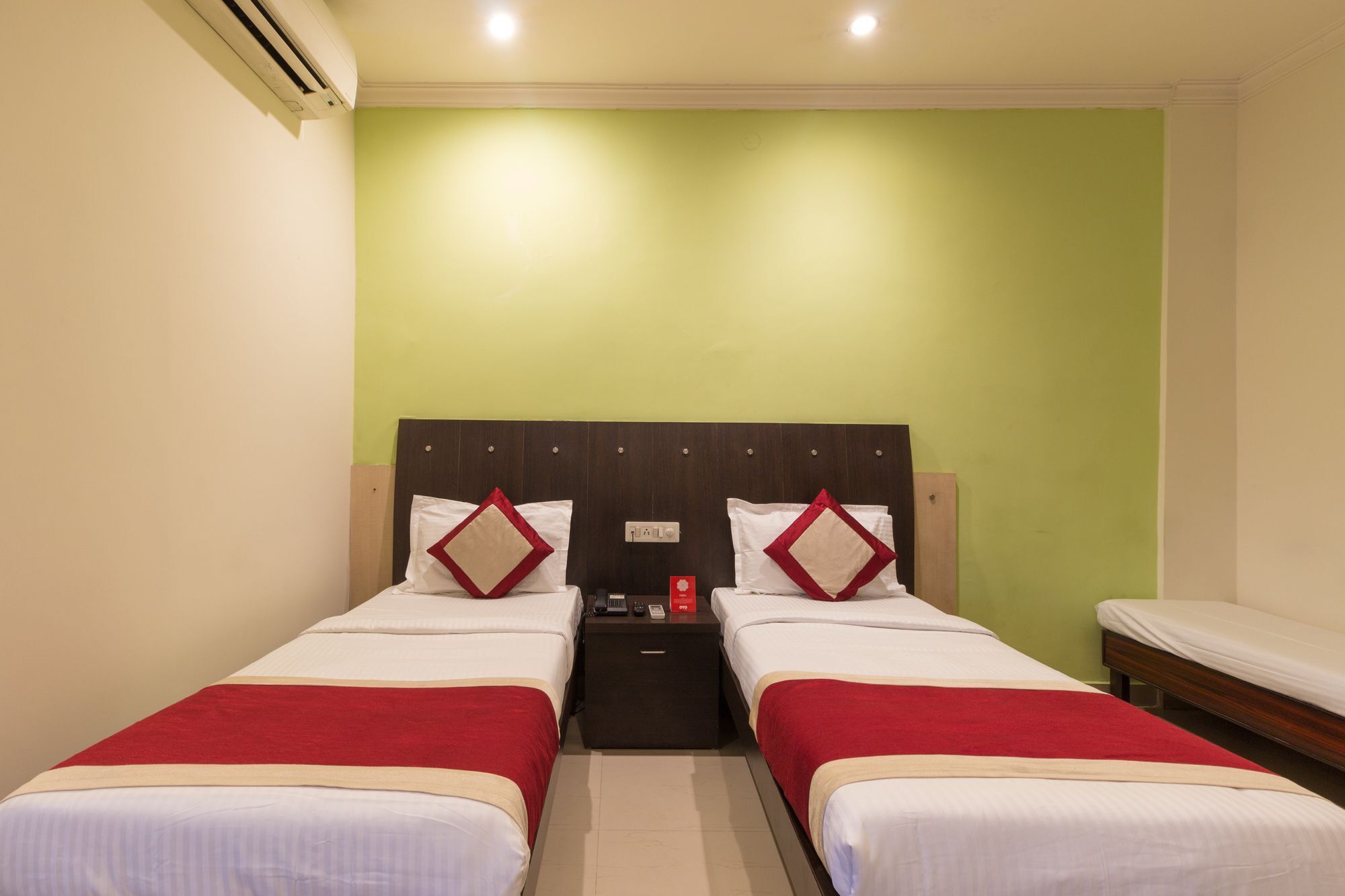 Super Collection O Alekhya Residency Hotel Hyderabad Exterior foto